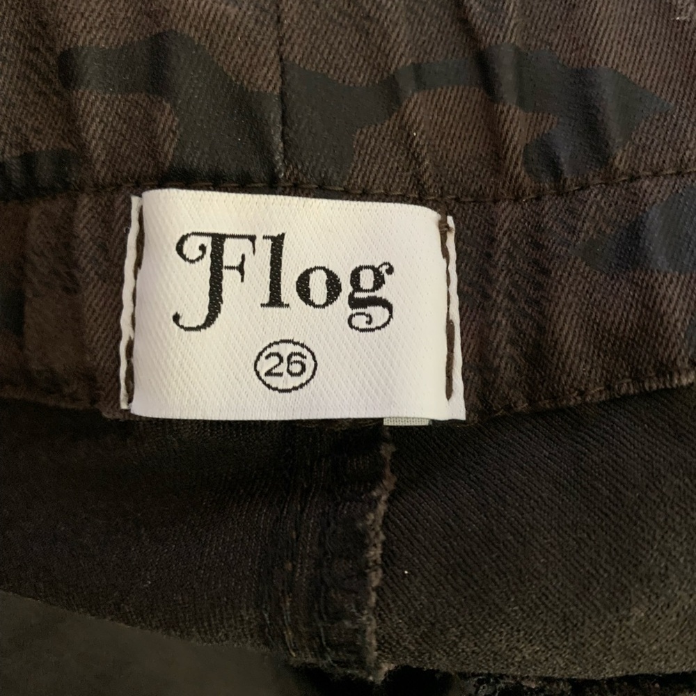 Bevy Flog brown and black camo drawstring jogger pants. 25 - Picture 6 of 8